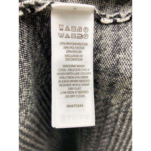 Tahari Zip Up Cardigan Sweater Coat Houndstooth Size M - Picture 5 of 5